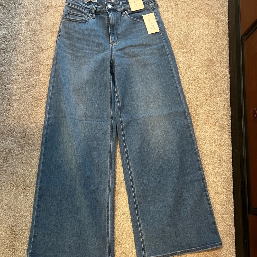 Universal Thread Wide Leg Jeans NWT